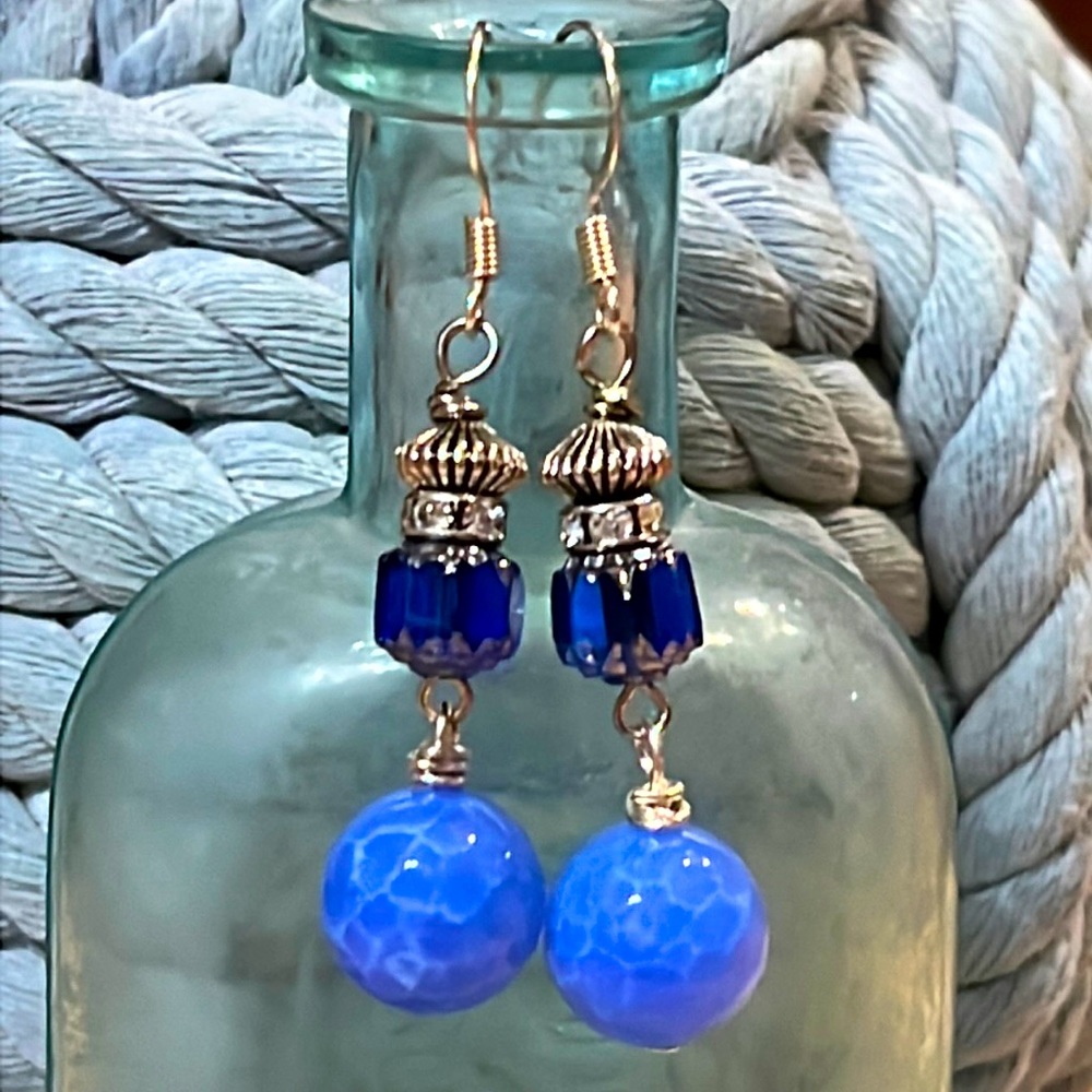 Agate and glass earrings